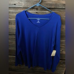 St. John’s Bay XL v-neck long sleeved top - NWT